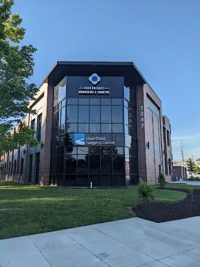 Four Bridges Dermatology and Cosmetics - Chattanooga