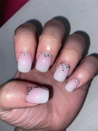 Le Nails