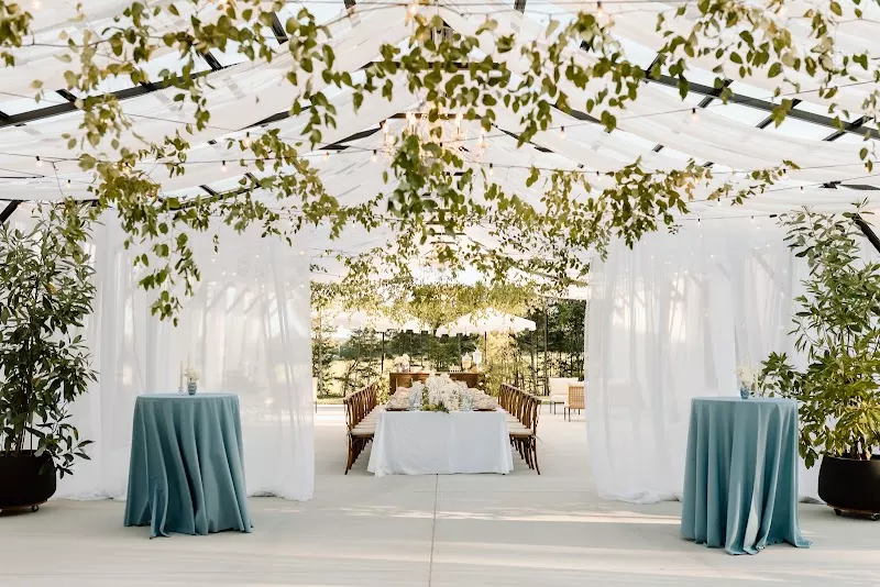 The Venue at Lilly Lou's The Pines